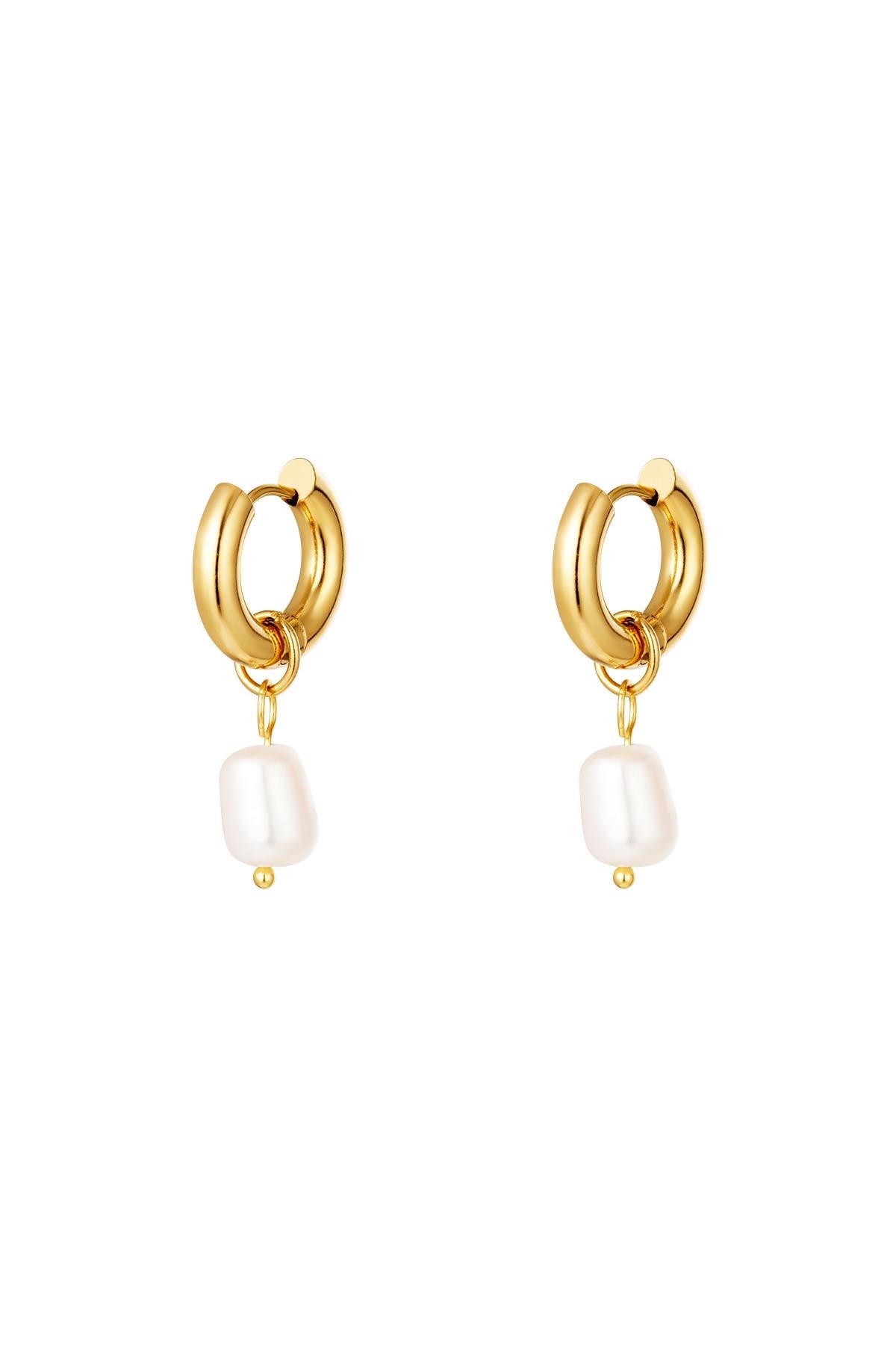 Hoop Earrings with Pearl
