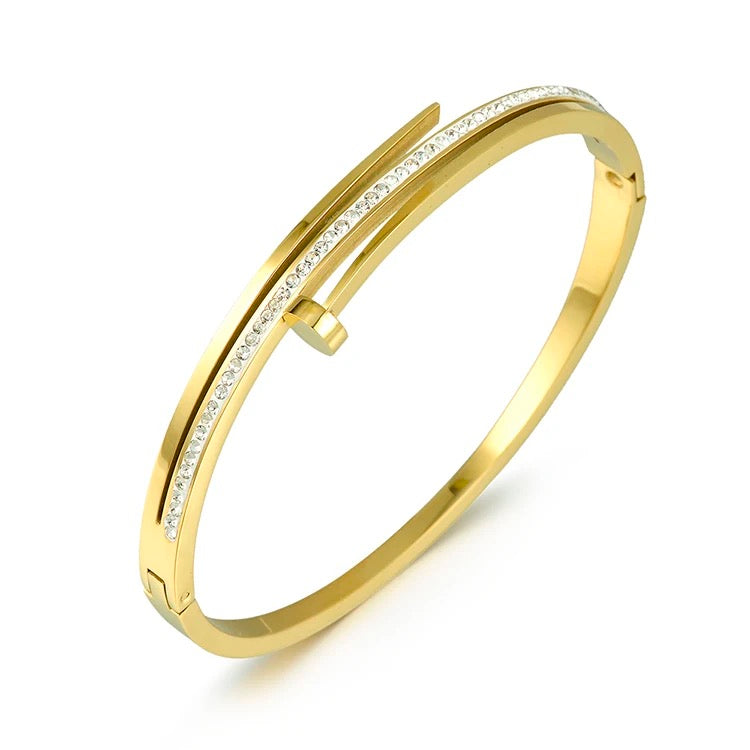 Nail Bracelet