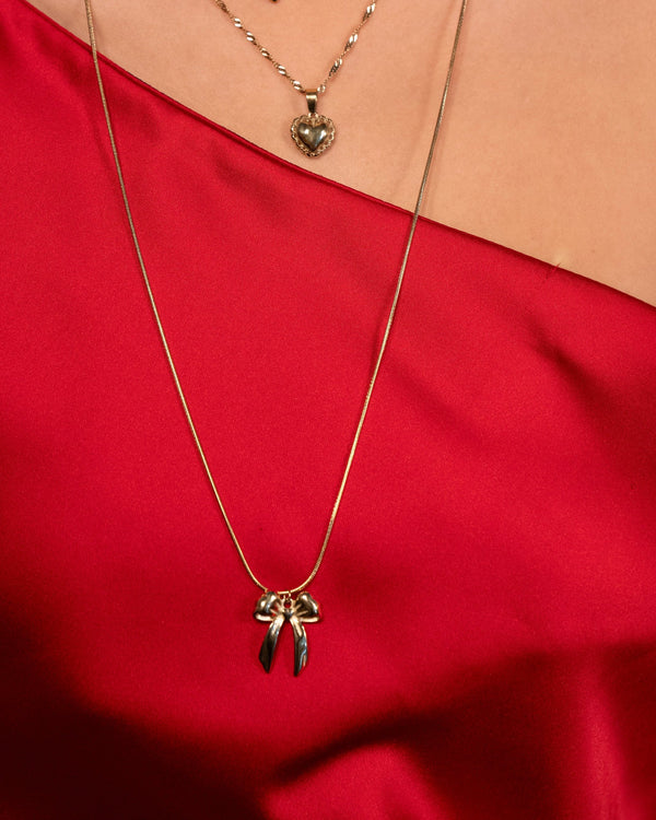 Eternal Bow Necklace