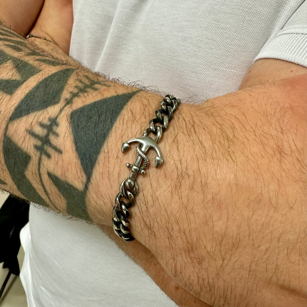Bracciale in acciaio anticato con ancora