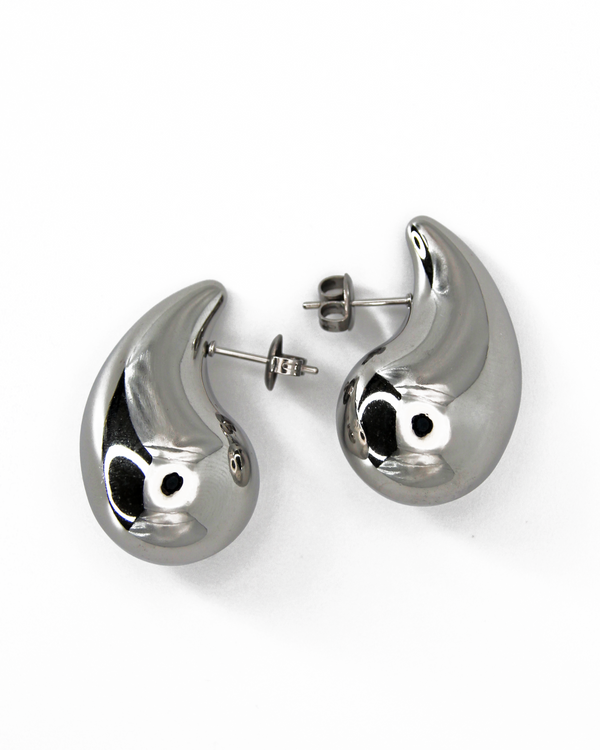 Drop earrings
