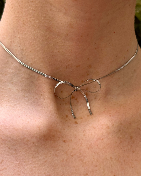 Snake Bow Necklace