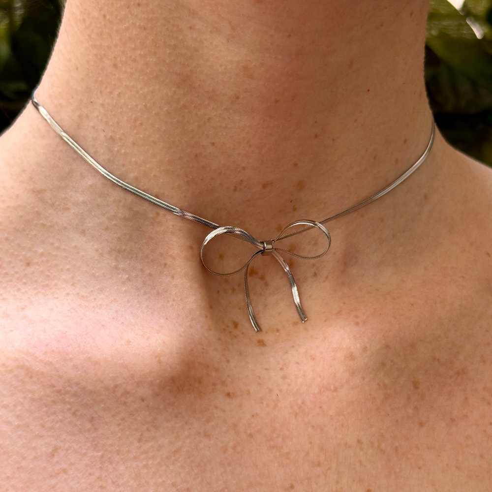 Snake Bow Necklace