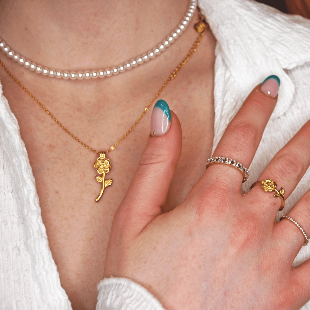 Collana Rosa di Afrodite
