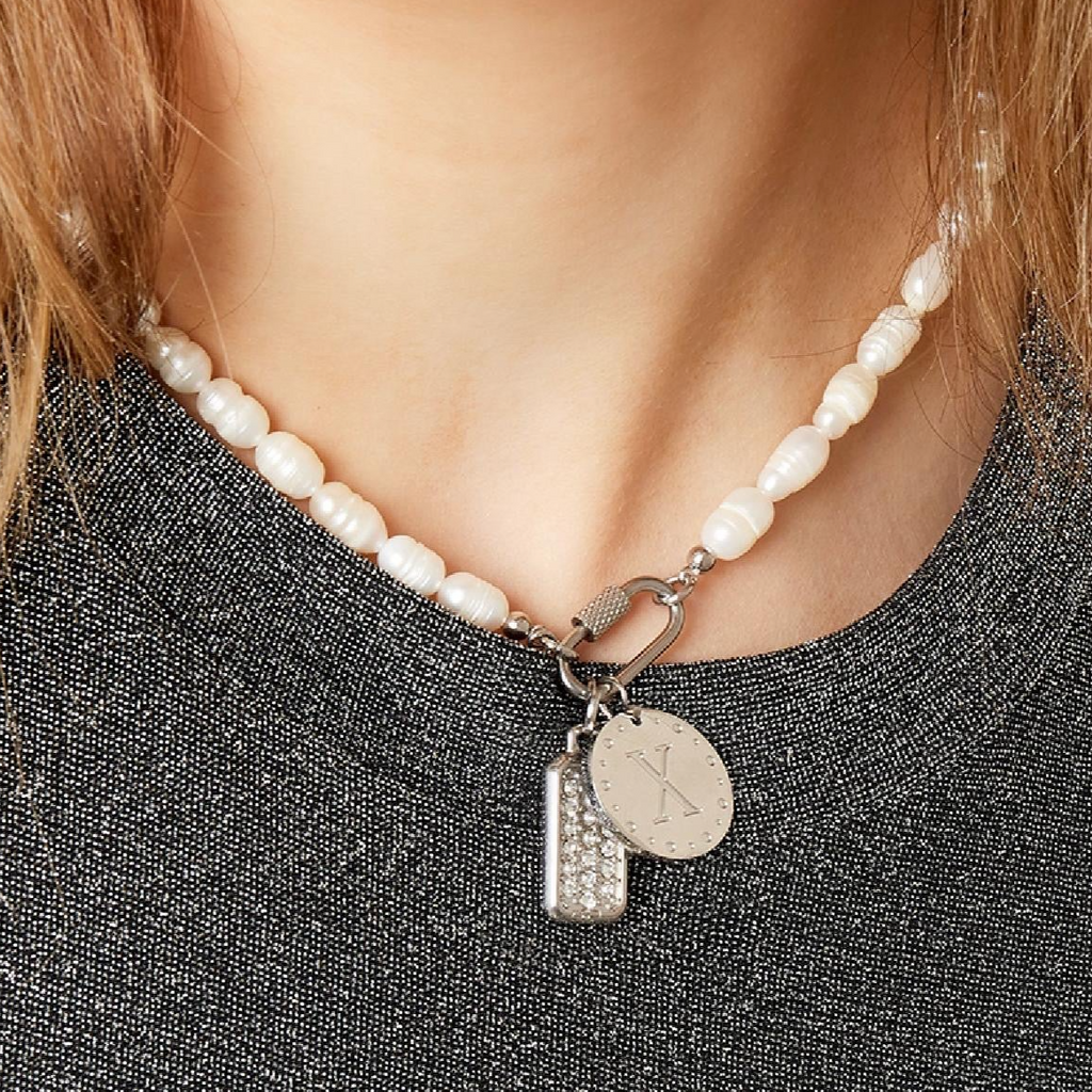 Pendants with engraved initial
