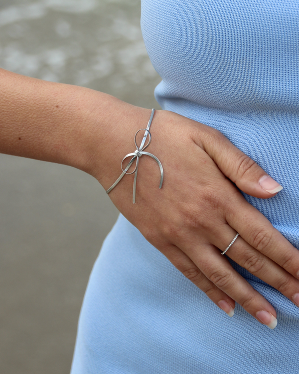 Snake Bow Bracelet