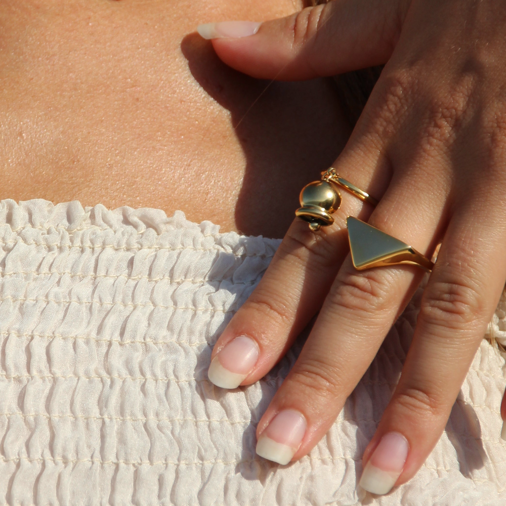 Light Triangle Ring