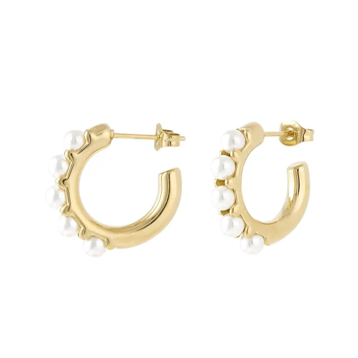 Circle Pearl Earrings