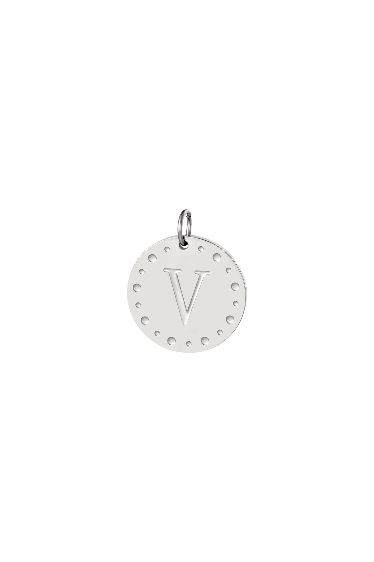 Pendants with engraved initial