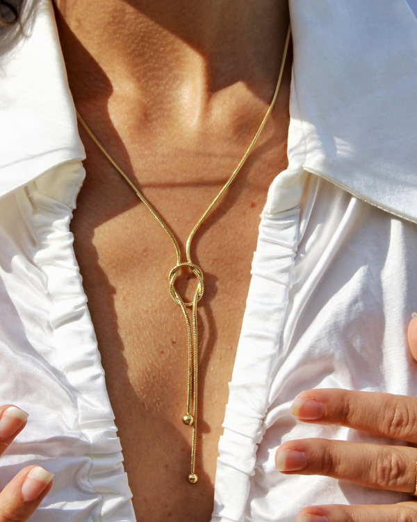 Collana Knot