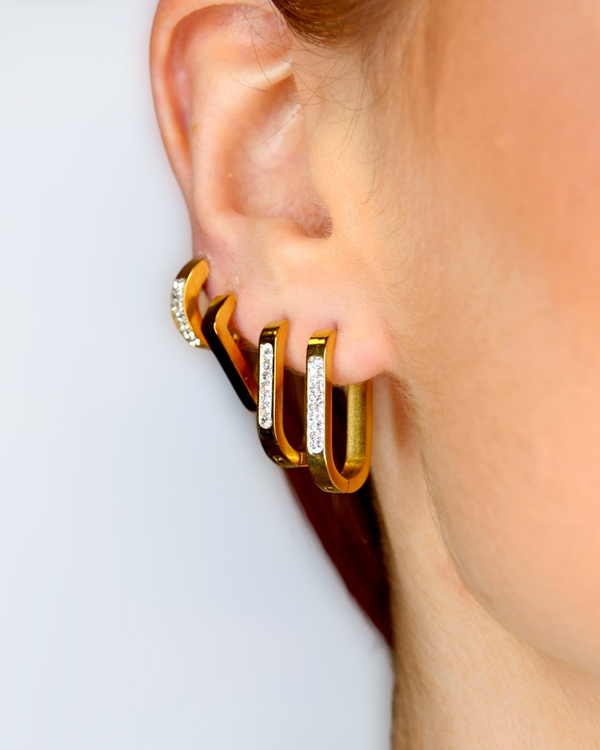 Oval earrings with rhinestones