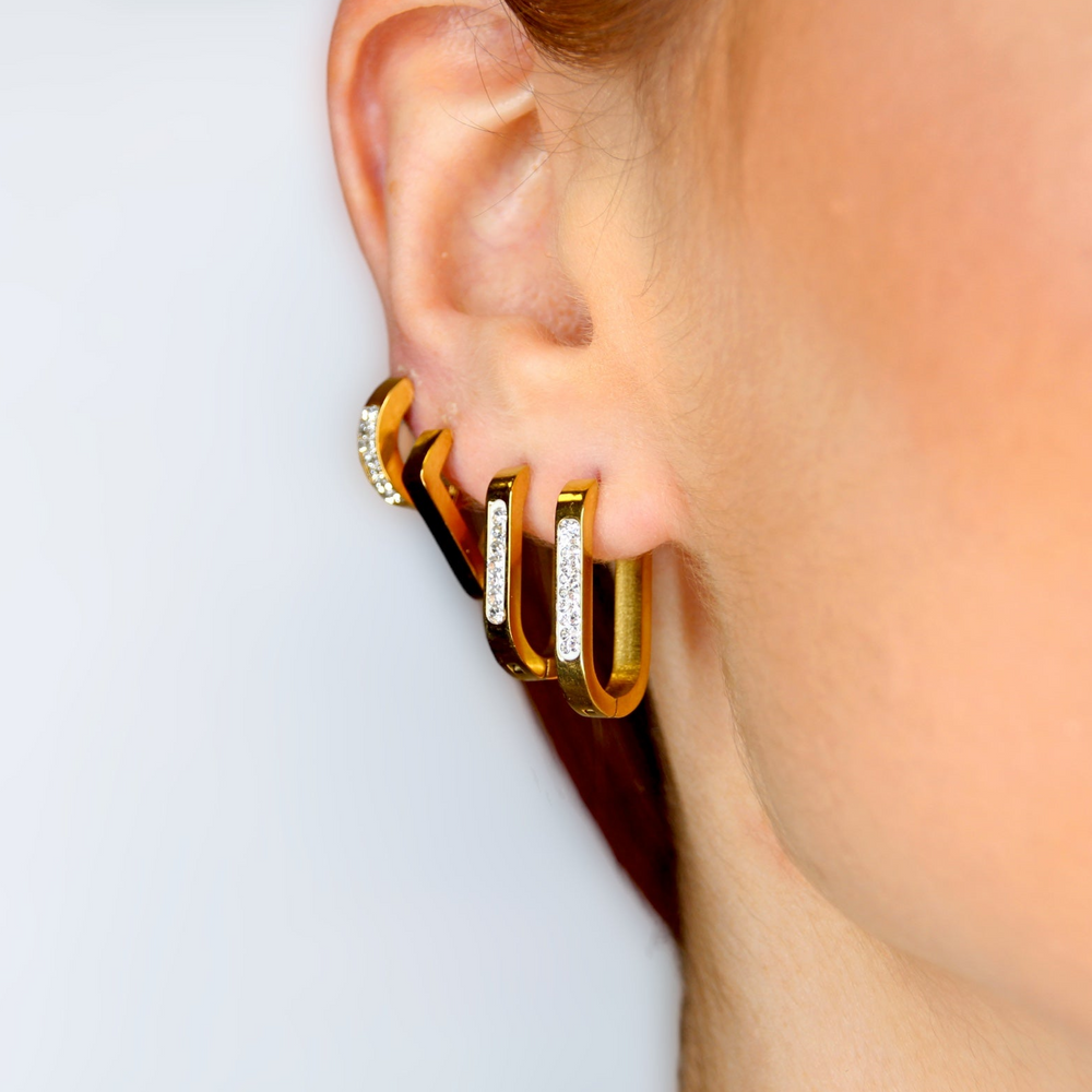 Oval earrings with rhinestones