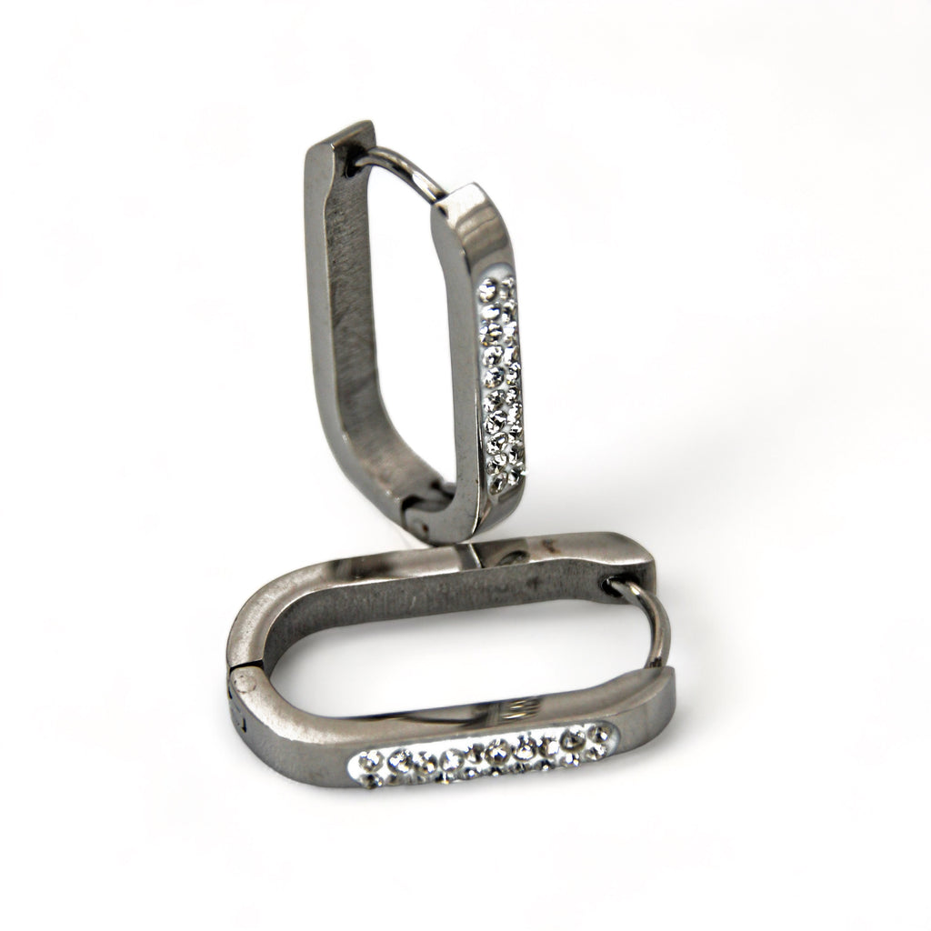 Oval earrings with rhinestones